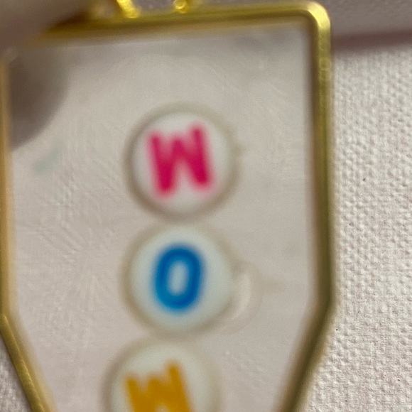 Mother’s Day key chain attachment UV Resin with air bubbles - Picture 3 of 3